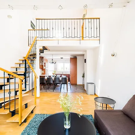Alone 5br+3bath Penthouse In Center Of شقة *
