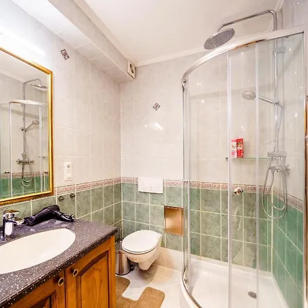 Alone 5br+3bath Penthouse In Center Of * Prague