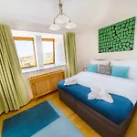 Alone 5br+3bath Penthouse In Center Of Praga