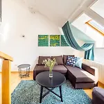 Alone 5br+3bath Penthouse In Center Of Praga
