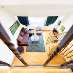 Appartamento Alone 5br+3bath Penthouse In Center Of *
