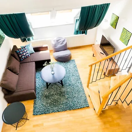 Alone 5br+3bath Penthouse In Center Of * Πράγα
