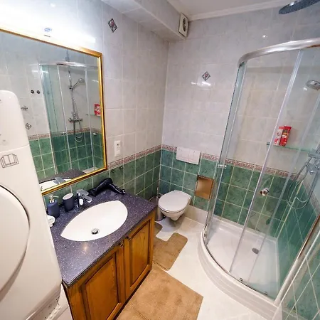 Διαμέρισμα Alone 5br+3bath Penthouse In Center Of *