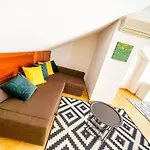 아파트 Alone 5br+3bath Penthouse In Center Of *