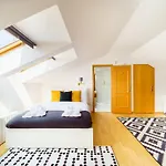 Alone 5br+3bath Penthouse In Center Of