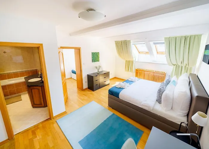 Alone 5br+3bath Penthouse In Center Of Apartmán *
